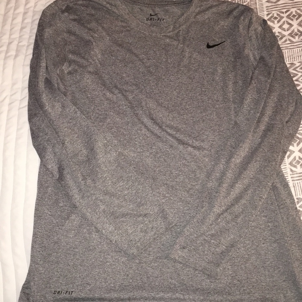 Nike Dri-fit long sleeve shirt